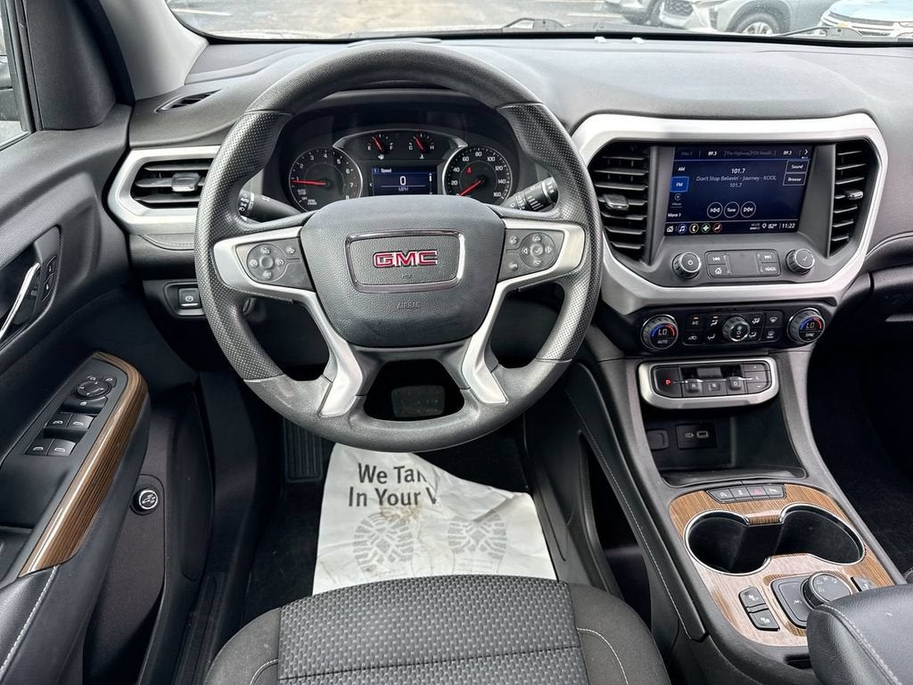 2023 GMC Acadia SLE