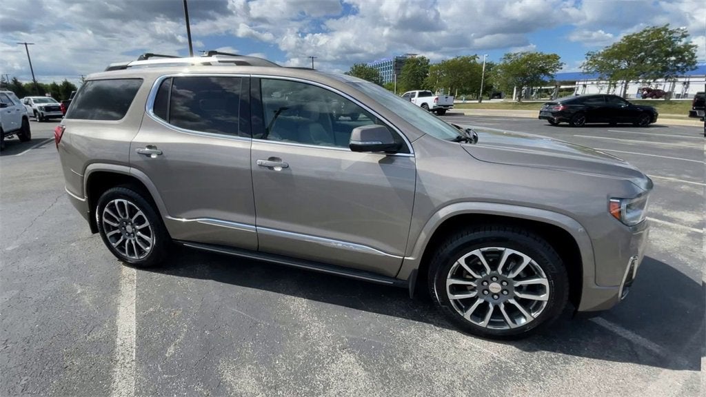 2022 GMC Acadia Denali