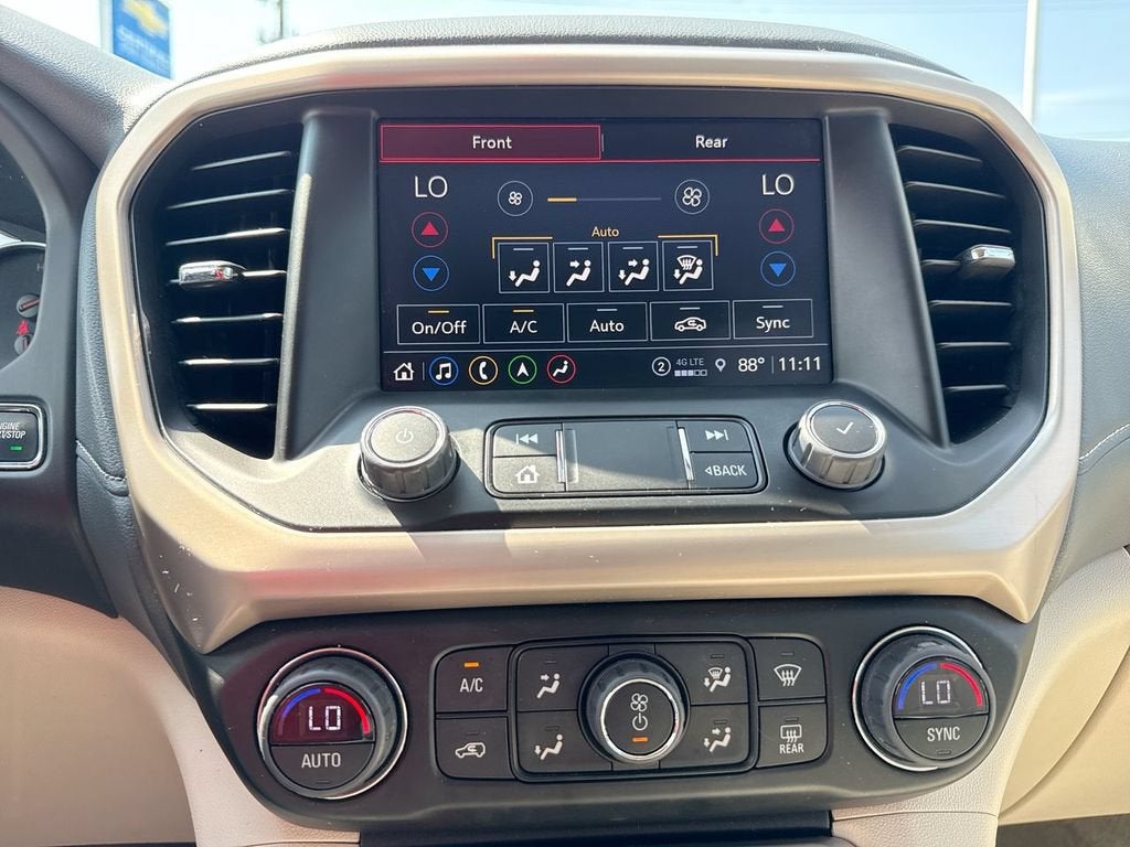 2023 GMC Acadia Denali
