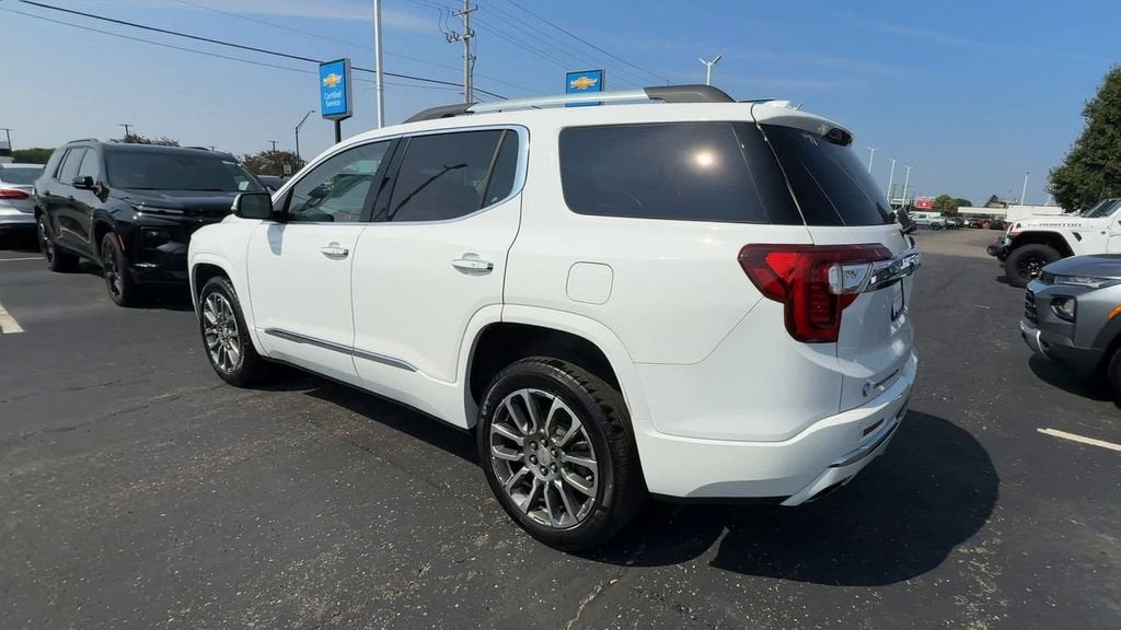 2023 GMC Acadia Denali