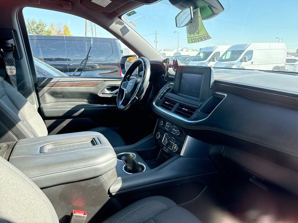 2023 Chevrolet Suburban LS