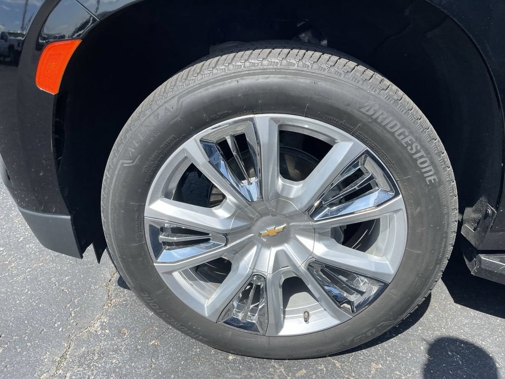 2023 Chevrolet Suburban High Country