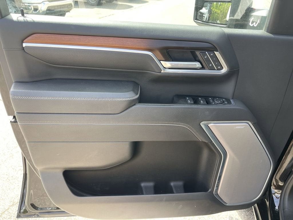 2025 GMC Sierra 2500 HD Denali