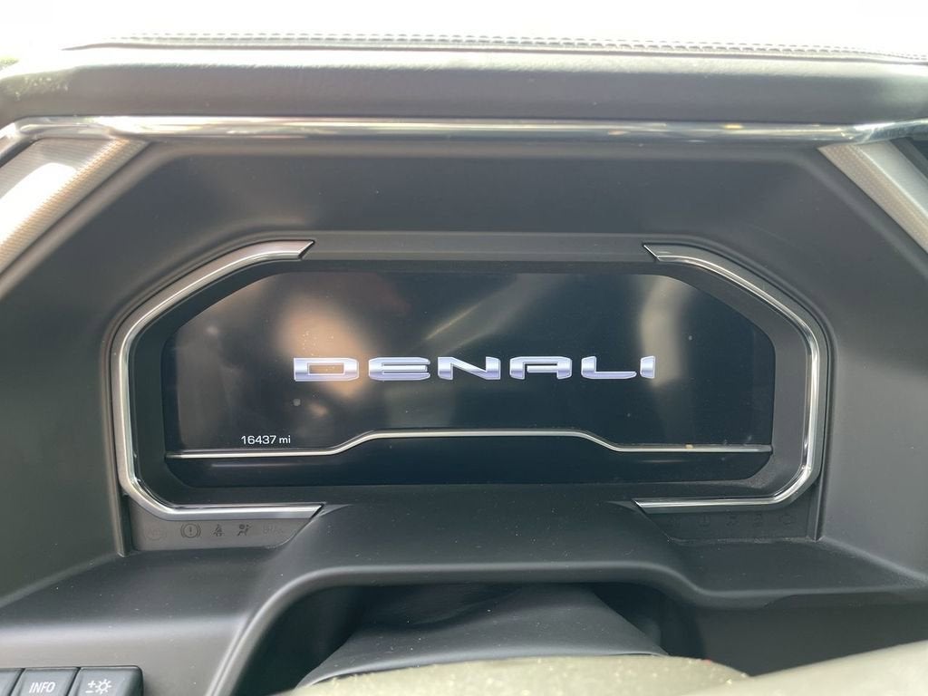 2025 GMC Sierra 2500 HD Denali