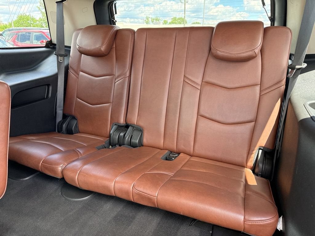 2018 Cadillac Escalade Luxury