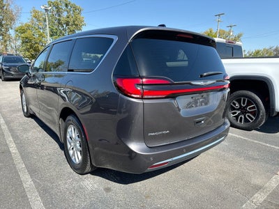2023 Chrysler Pacifica Touring