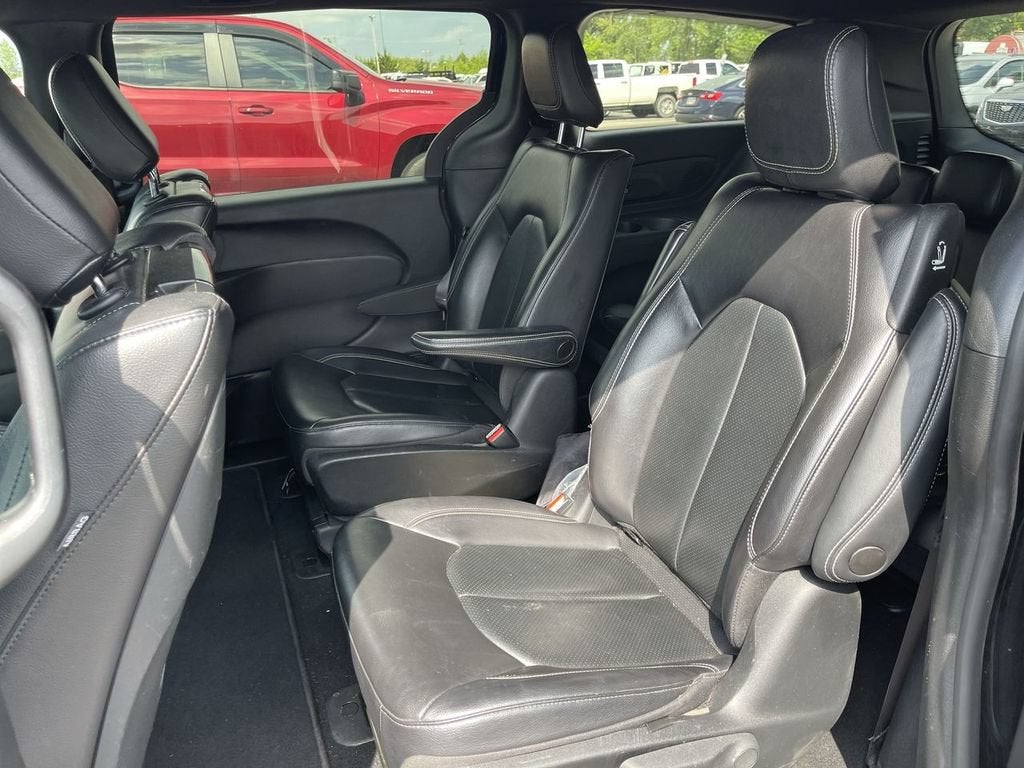 2022 Chrysler Pacifica Hybrid Touring L
