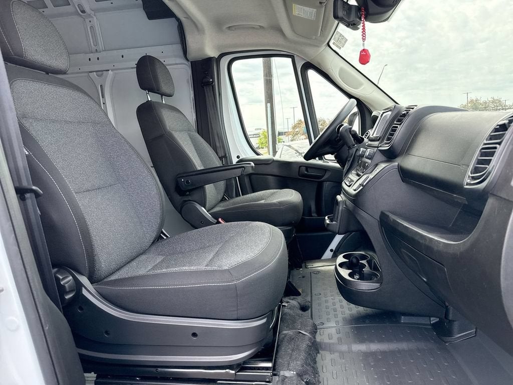 2025 RAM ProMaster Cargo Van Tradesman