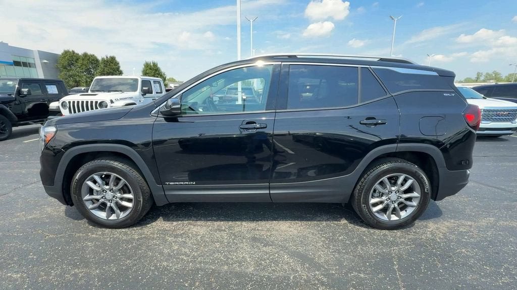 2024 GMC Terrain SLT