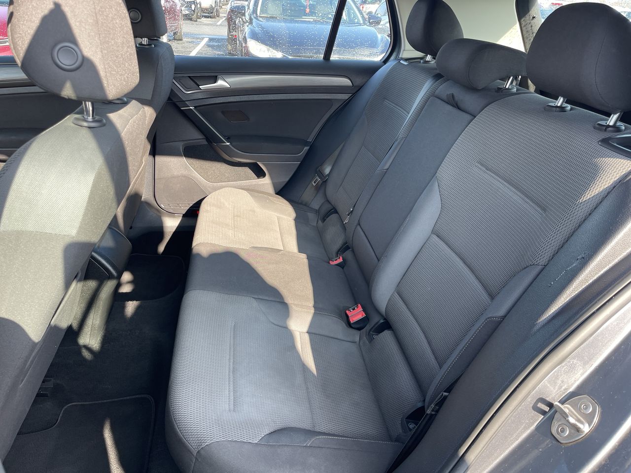 2019 Volkswagen Golf S