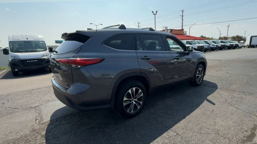 2022 Toyota Highlander XLE