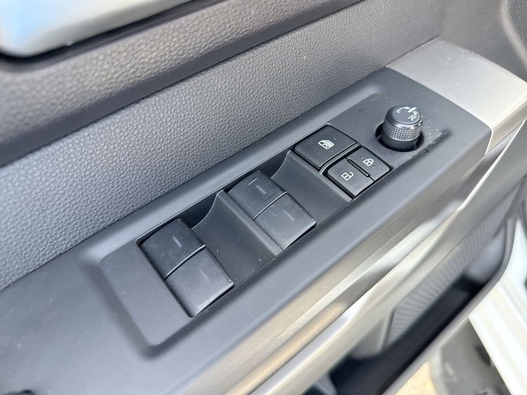 2024 Toyota Tundra 4WD SR5