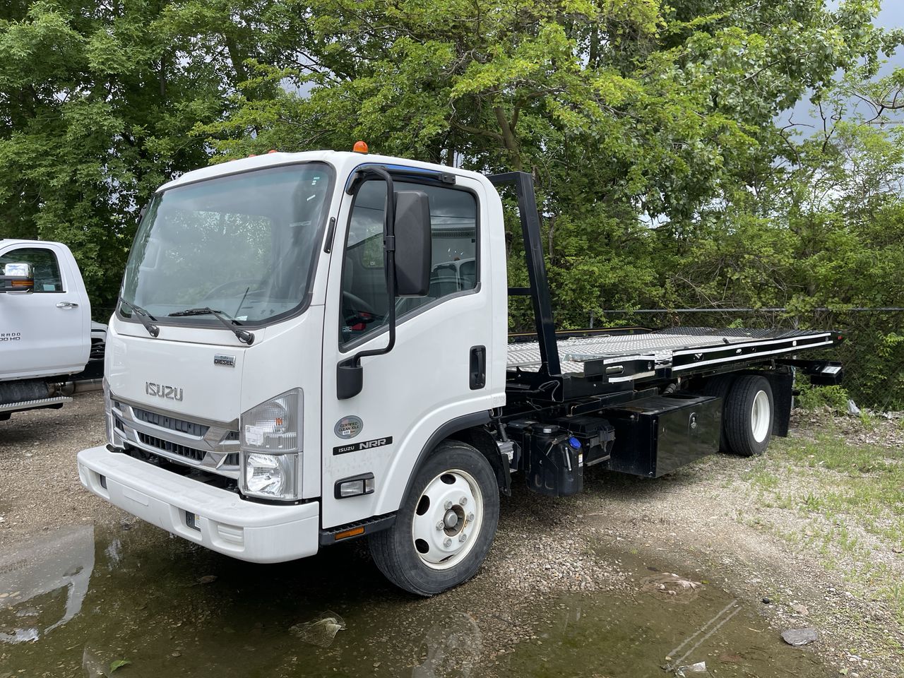 2021 Isuzu NRR NA