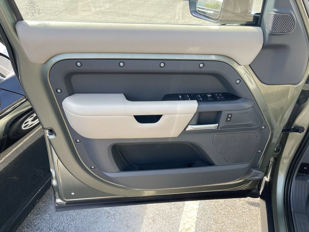 2020 Land Rover Defender 110 Standard