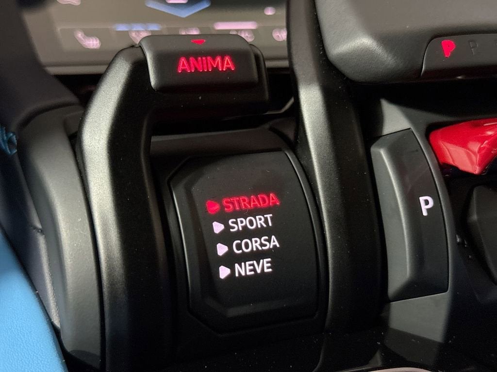 2025 Lamborghini Urus SE