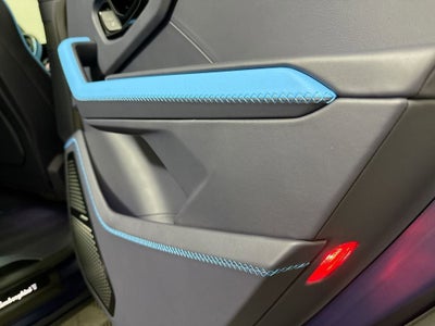 2025 Lamborghini Urus SE