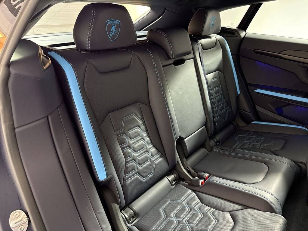 2025 Lamborghini Urus SE