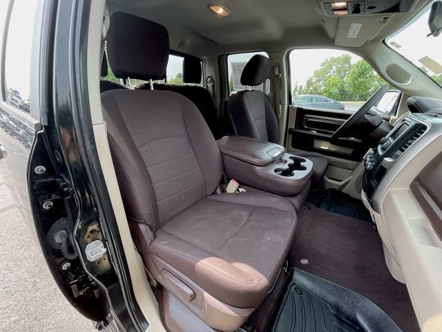 2017 RAM 1500 SLT Quad Cab 4x4 6'4" Box