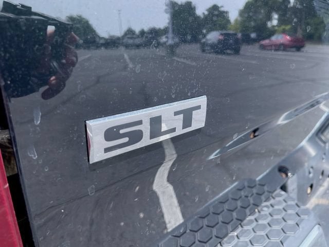 2017 RAM 1500 SLT Quad Cab 4x4 6'4" Box