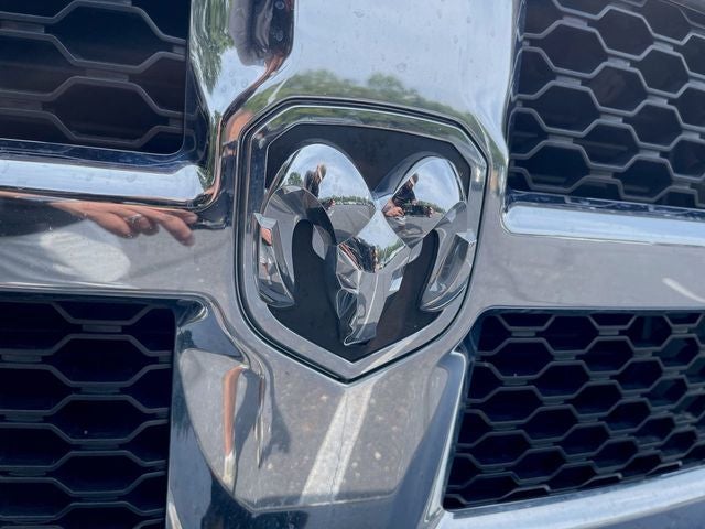 2017 RAM 1500 SLT Quad Cab 4x4 6'4" Box