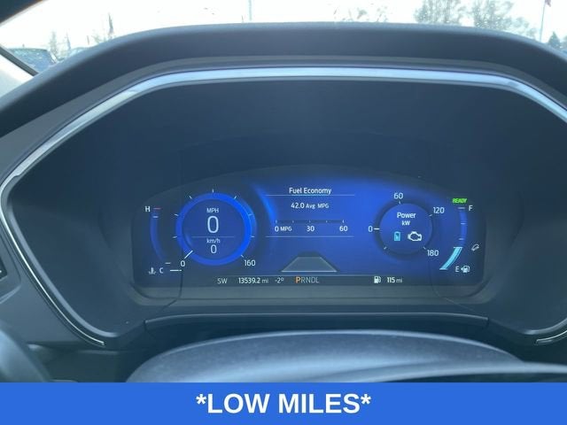 2022 Ford Escape Titanium Hybrid