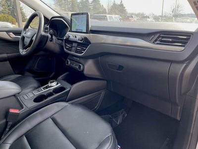 2022 Ford Escape Titanium Hybrid