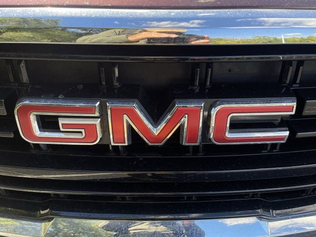 2023 GMC Yukon SLE