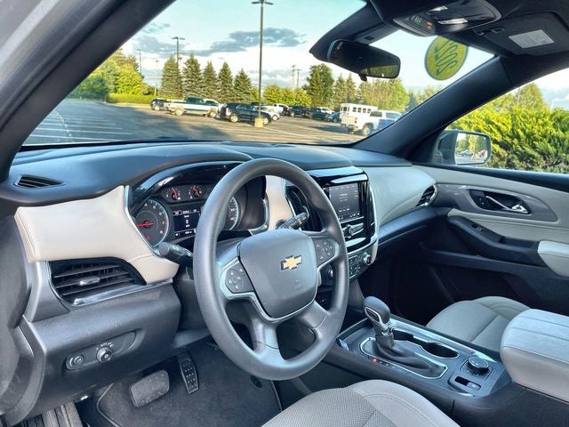 2022 Chevrolet Traverse LS