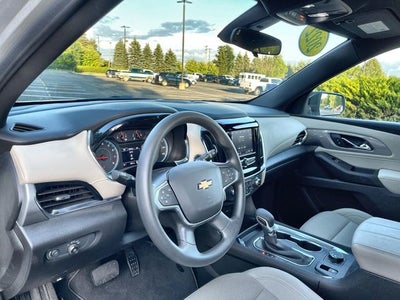 2022 Chevrolet Traverse LS