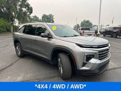 2024 Chevrolet Traverse LT