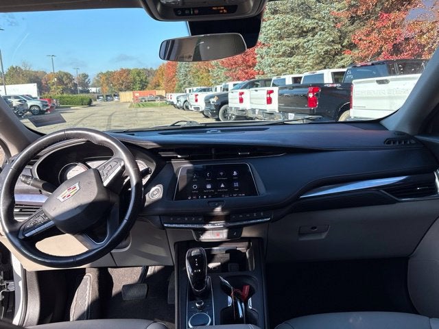 2022 Cadillac XT4 AWD Luxury