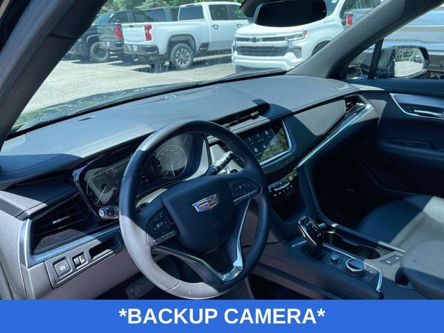 2025 Cadillac XT6 Luxury