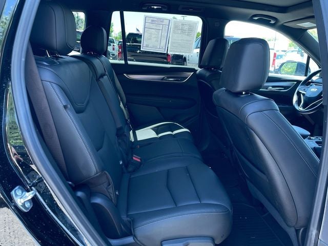 2025 Cadillac XT6 Luxury