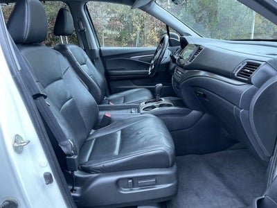 2020 Honda Pilot AWD Black Edition