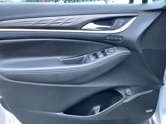 2022 Buick Enclave Avenir