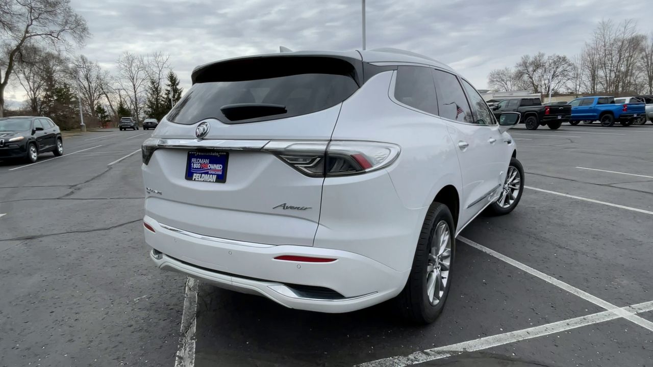 2022 Buick Enclave Avenir
