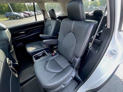 2025 Toyota Grand Highlander Platinum