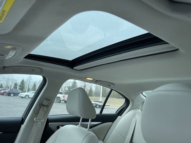 2015 INFINITI Q50 Premium