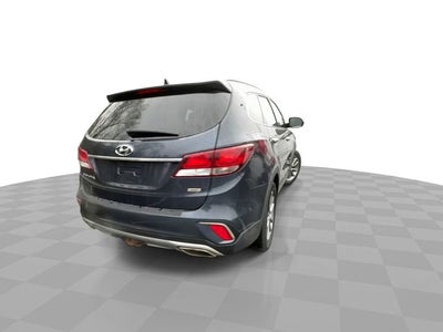 2017 Hyundai Santa Fe SE