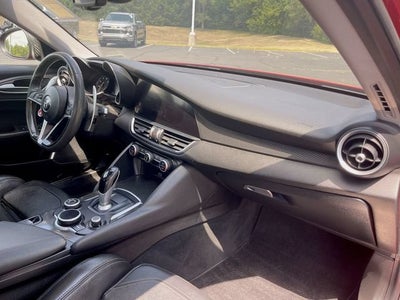 2017 Alfa Romeo Giulia Ti RWD