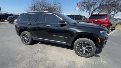 2022 Jeep Grand Cherokee Summit