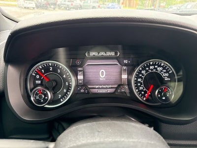 2022 RAM 1500 Big Horn Crew Cab 4x4 5'7" Box