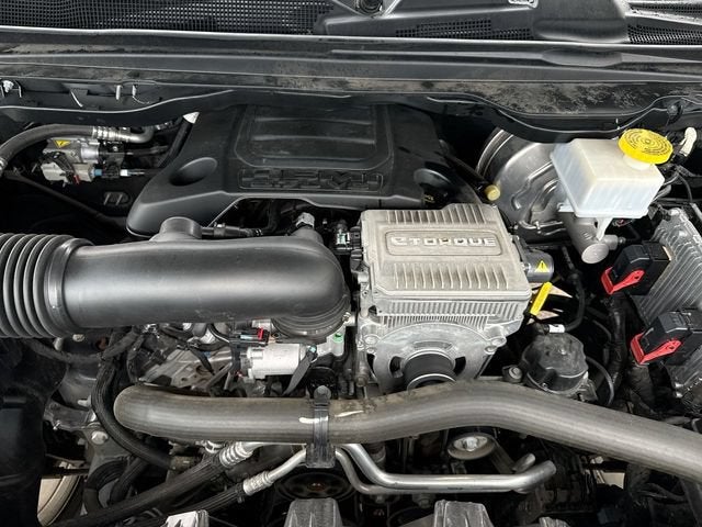 2022 RAM 1500 Big Horn Crew Cab 4x4 5'7" Box