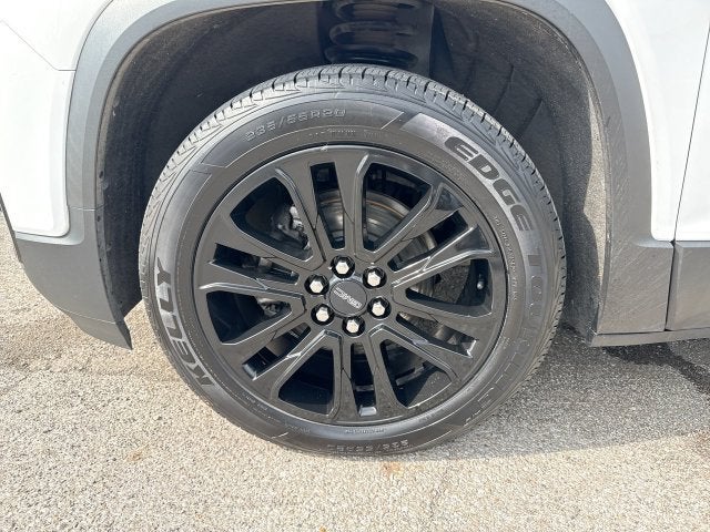 2022 GMC Acadia SLT