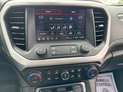 2022 GMC Acadia SLT