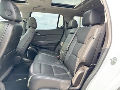 2022 GMC Acadia SLT
