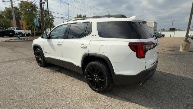 2022 GMC Acadia SLT