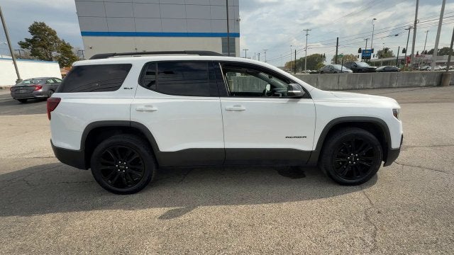2022 GMC Acadia SLT