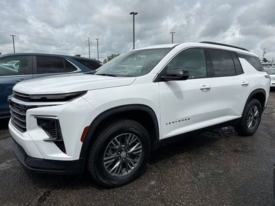 2025 Chevrolet Traverse LT