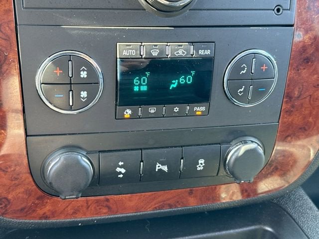 2014 Chevrolet Suburban LT